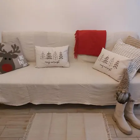 Nyaraló Három Testvér *